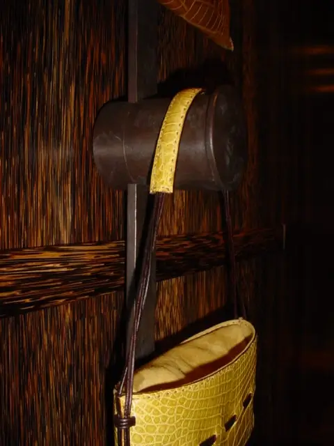 Ensemble d'éléments en bois de palmier.